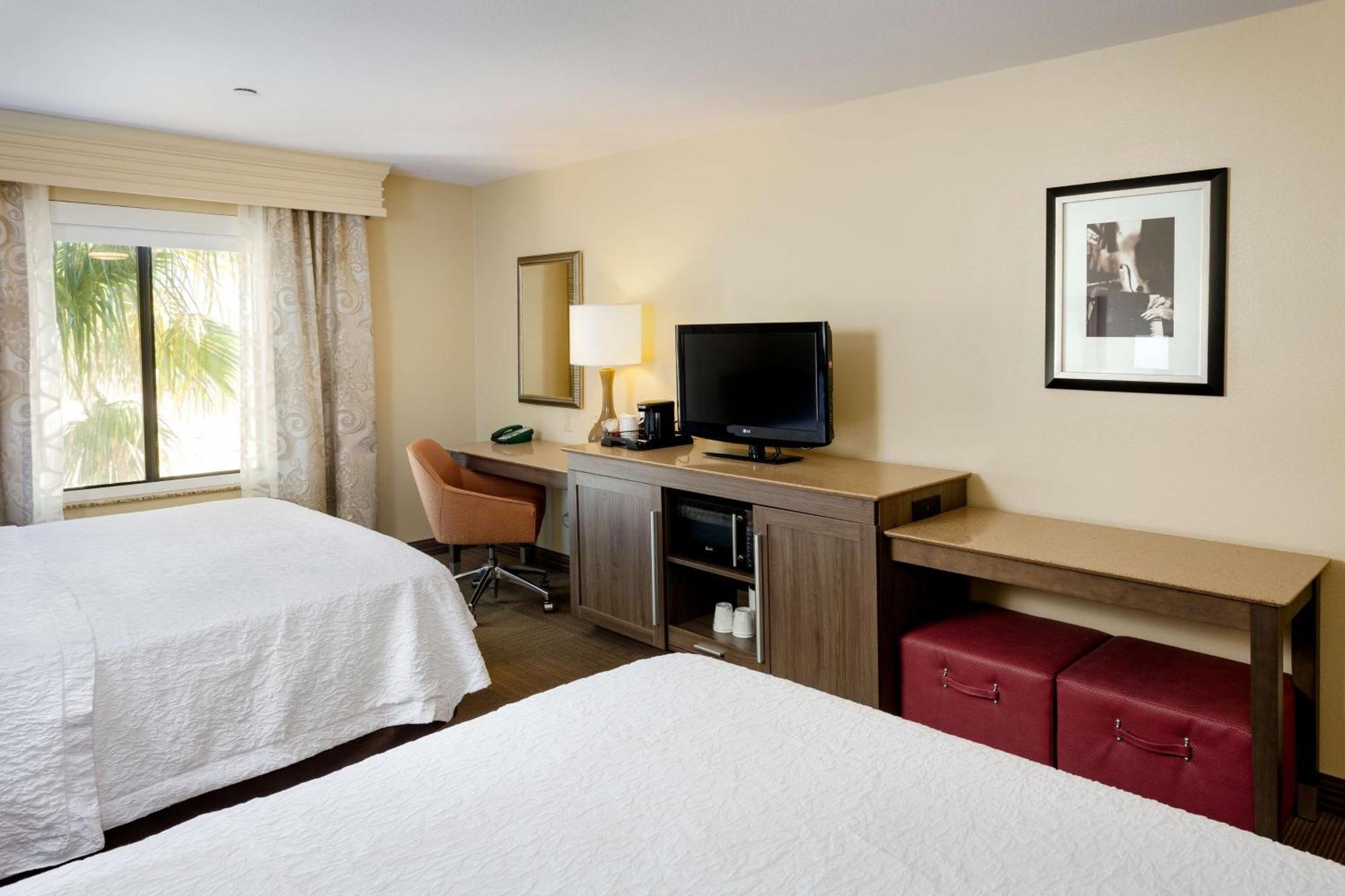 Hampton Inn & Suites Las Vegas-Red Rock/Summerlin Exterior photo
