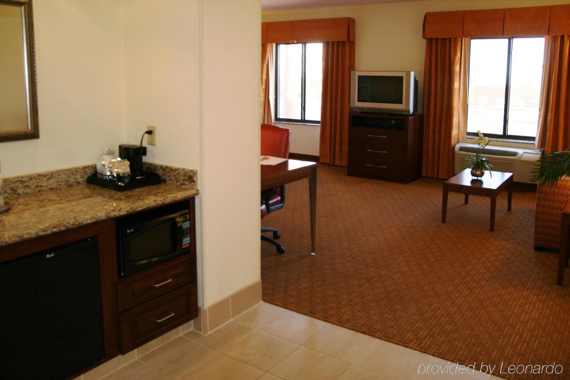 Hampton Inn & Suites Las Vegas-Red Rock/Summerlin Room photo